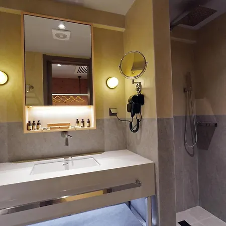 Ionian Crown In Hotel *